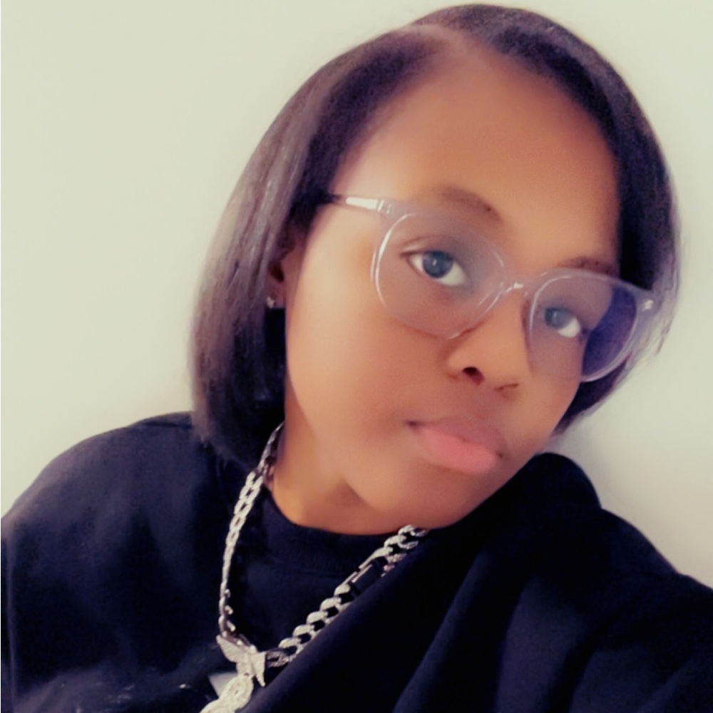 Meet your Posher, Shantea